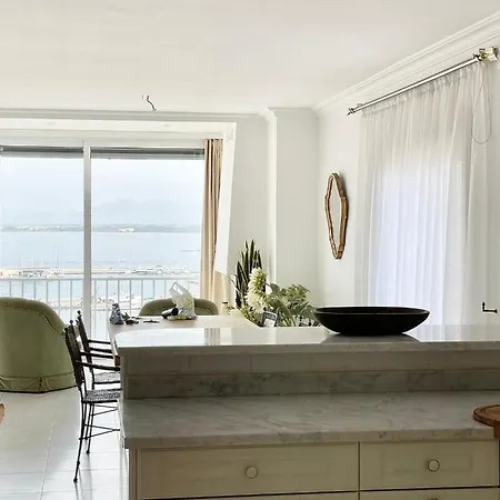 Luxury Family In * רוזס