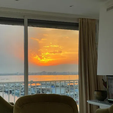 Luxury Family In 公寓 罗萨斯