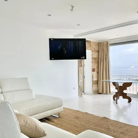 Luxury Family In Apartment *